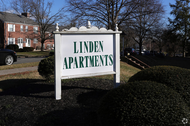 Entrance - Linden Apartments