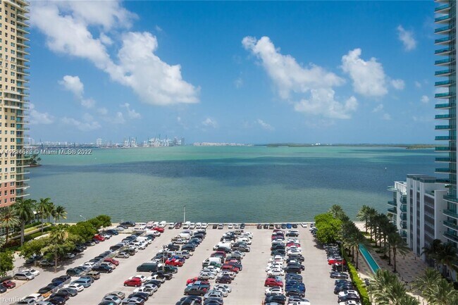 Foto del edificio - 2 br, 2 bath Condo - 186 SE 12th Ter