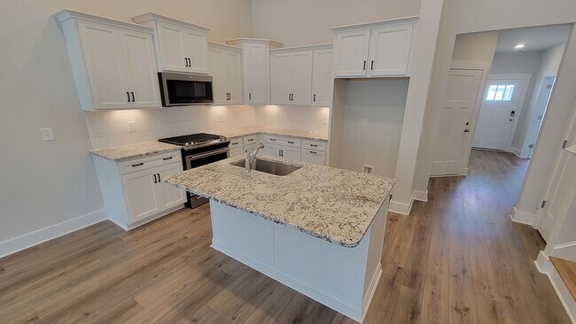 Foto del edificio - 3 Bed, 3 Bath Townhome Available in Boilin...