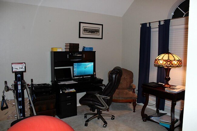 Foto del edificio - 3735 Paigewood Dr