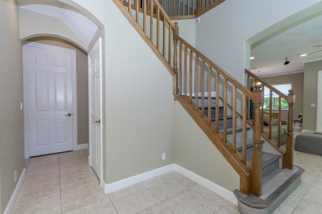 Building Photo - 4655 Cadiz Cir