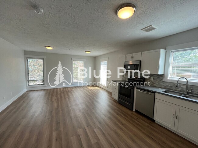 Foto del edificio - 1414 E 17th St