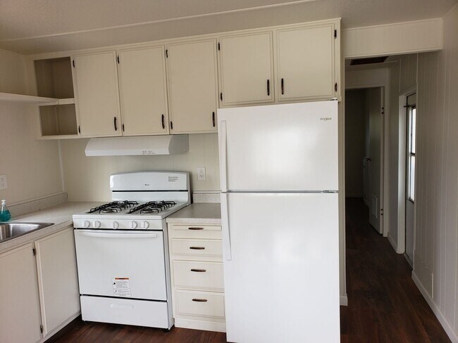 Foto del edificio - 1 br, 1 bath House - 1680 Noyes Road