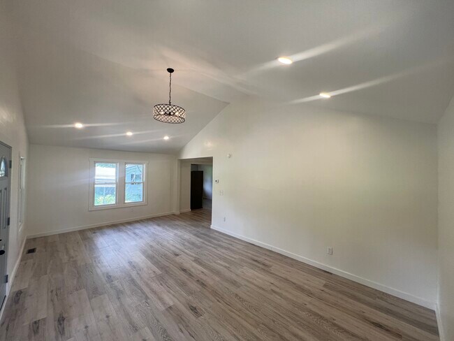 Foto del edificio - 1812 N Monroe St