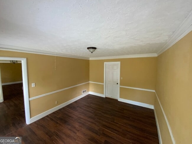 Building Photo - 5697 Grey Fox Cir