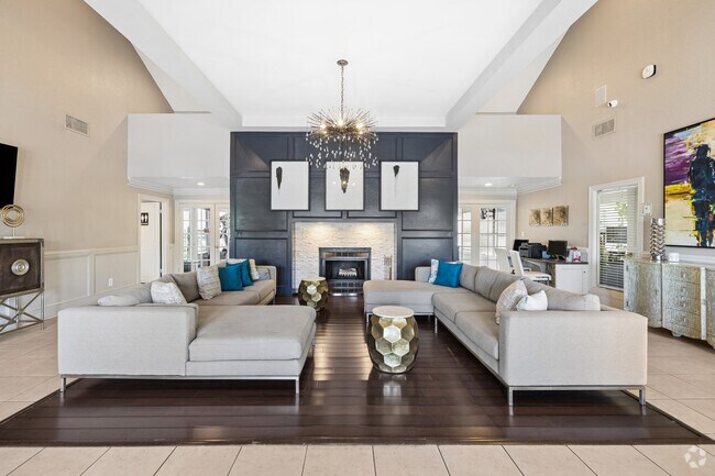 Foto del vestíbulo - Cedar Glade Apts