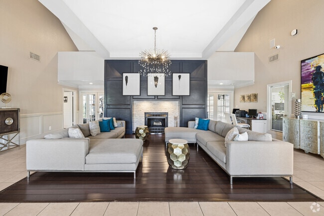 Lobby Photo - Cedar Glade Apts
