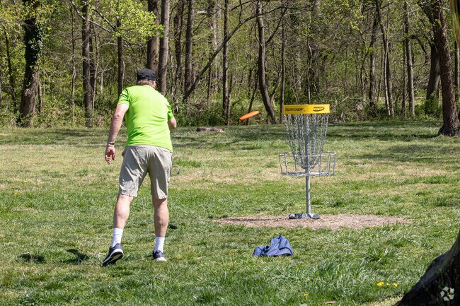 Calvert Road Park Disc Golf Course, Riverdale Park