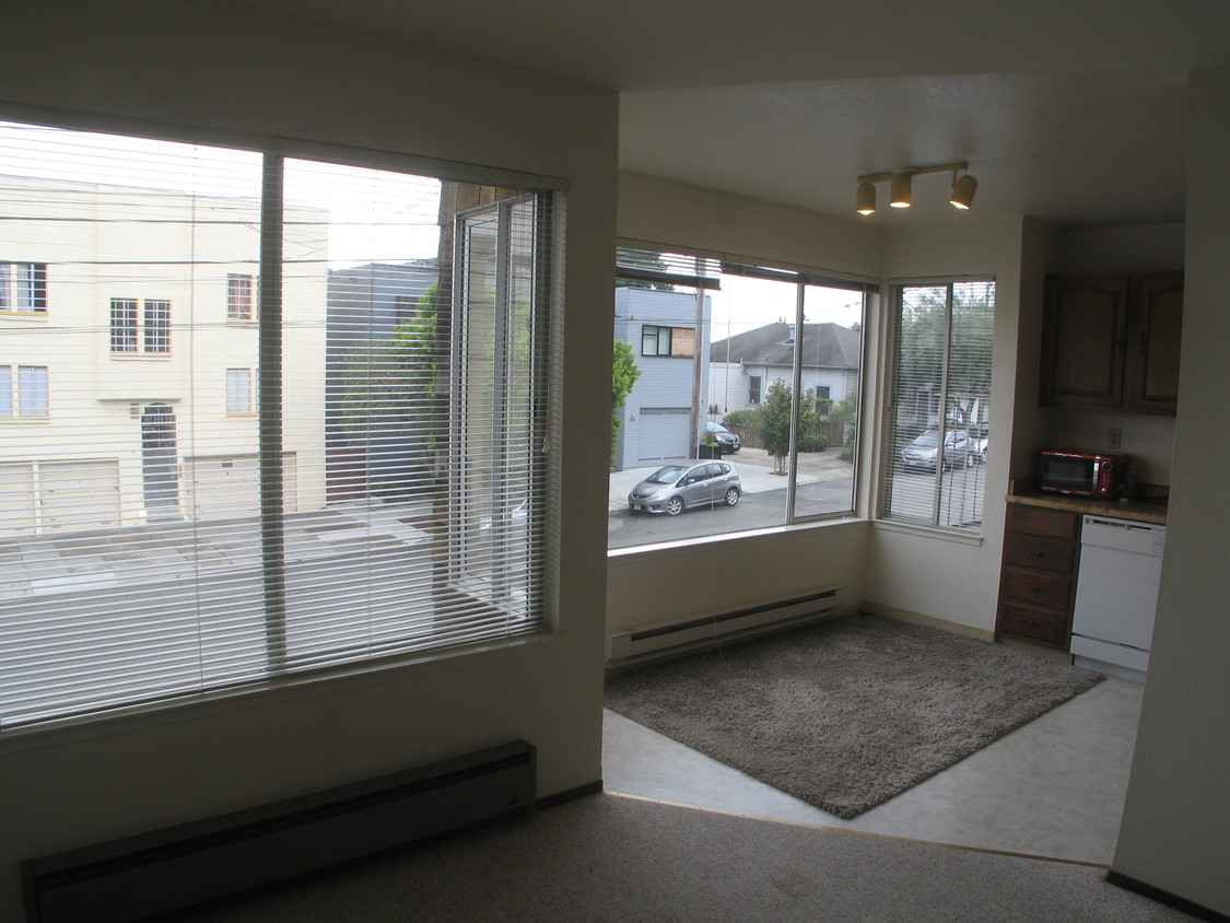 Primary Photo - 1364 Noe St