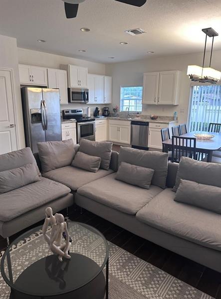 Foto del edificio - 1129 NW 41st Ln