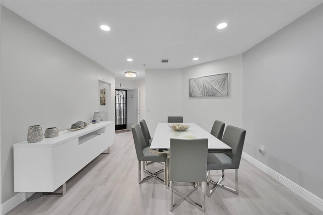Foto del edificio - 5133 Brisata Cir