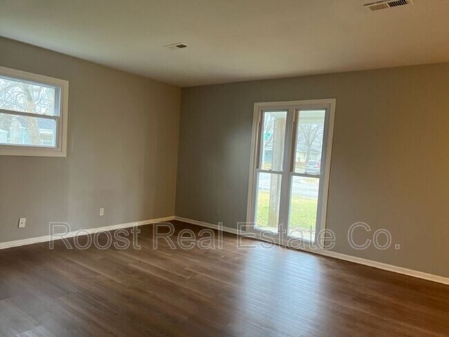 Foto del edificio - 350 Hillview Dr