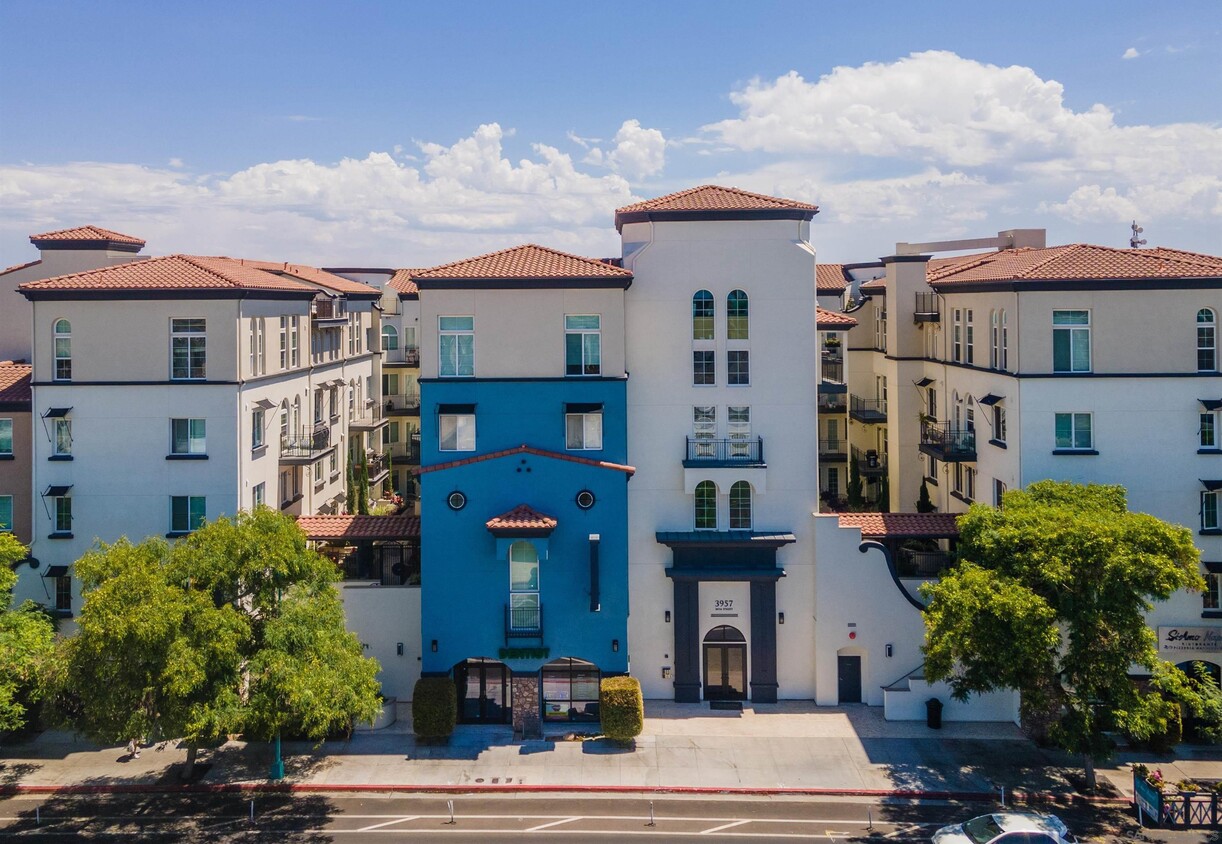 Foto principal - 3957 30th St
