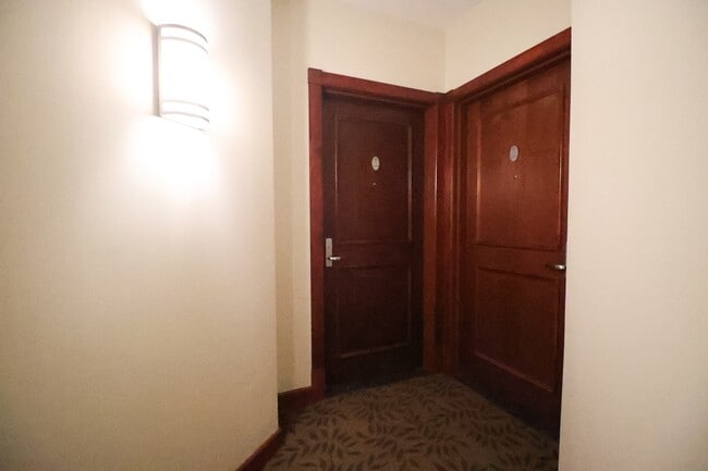 Building Photo - 234 Rideau St