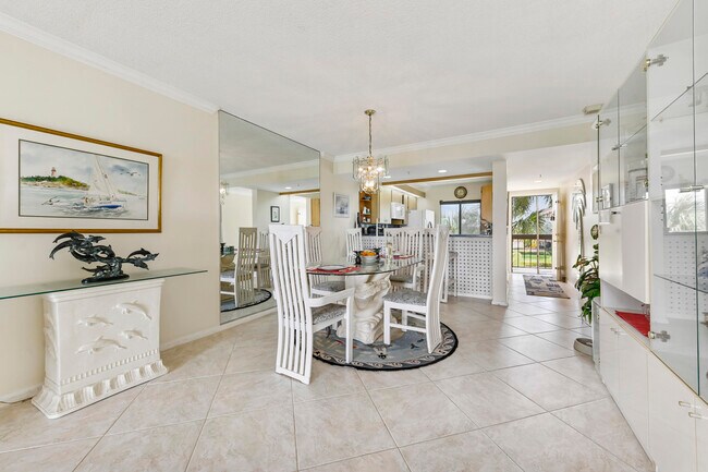 Building Photo - 1701 Marina Isle Way