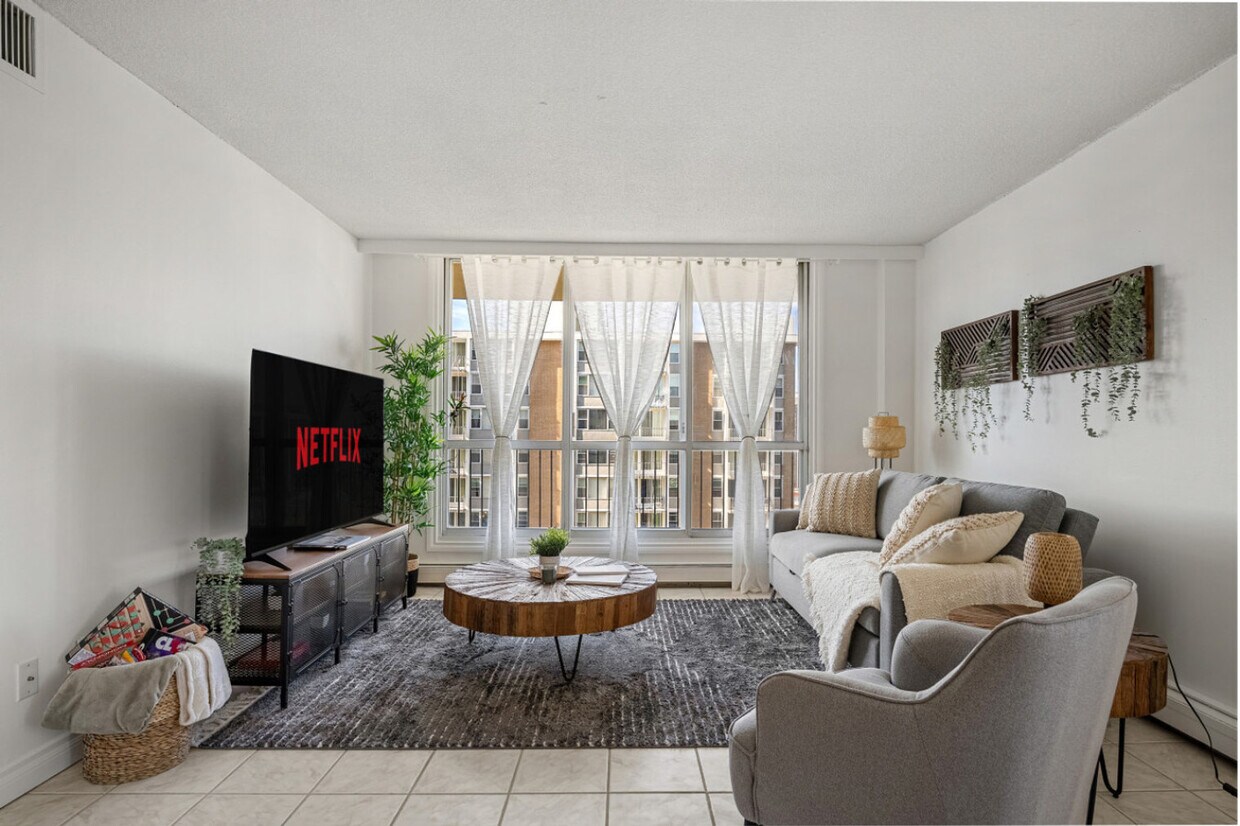 Photo principale - 9907-9104 104 Street NW