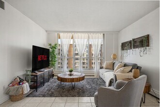 Building Photo - 9907-9104 104 Street NW