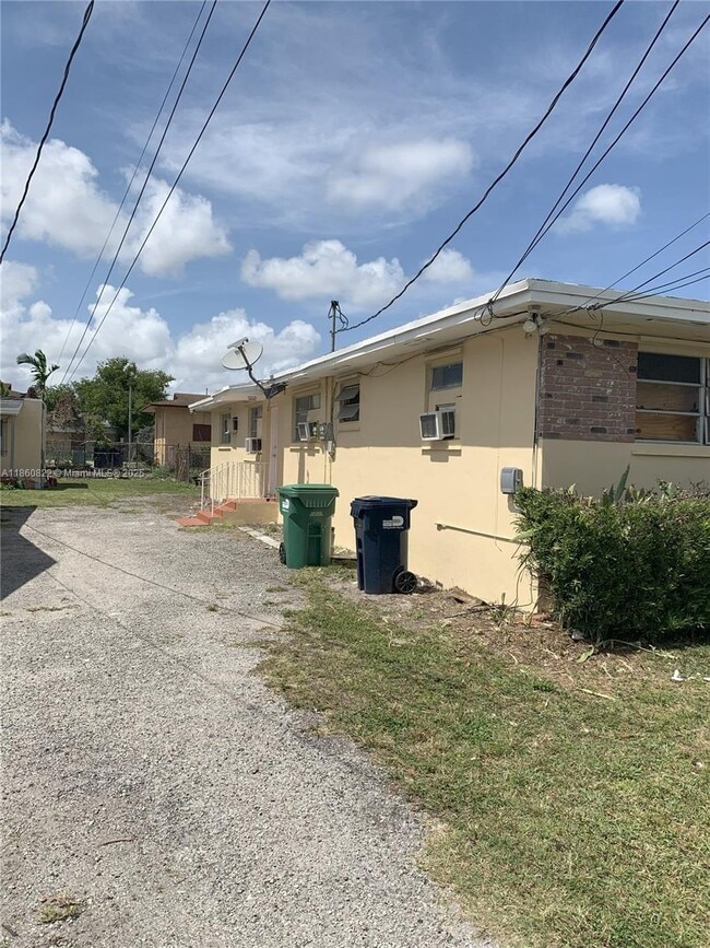 Building Photo - 1725 NW 59th St