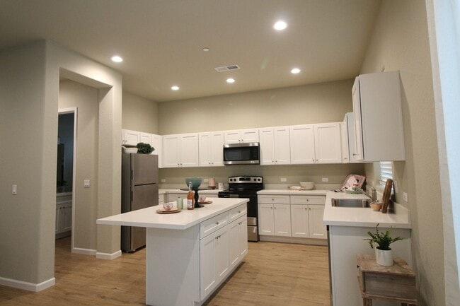 Foto del edificio - 6008 E Sussex Way