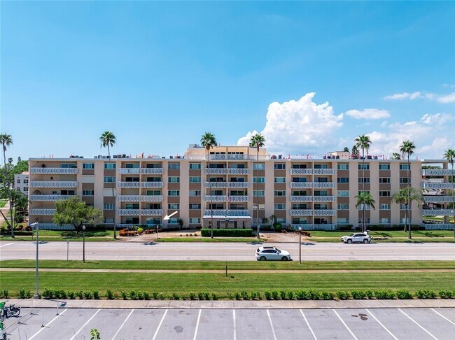 Foto del edificio - 1200 N Shore Dr NE