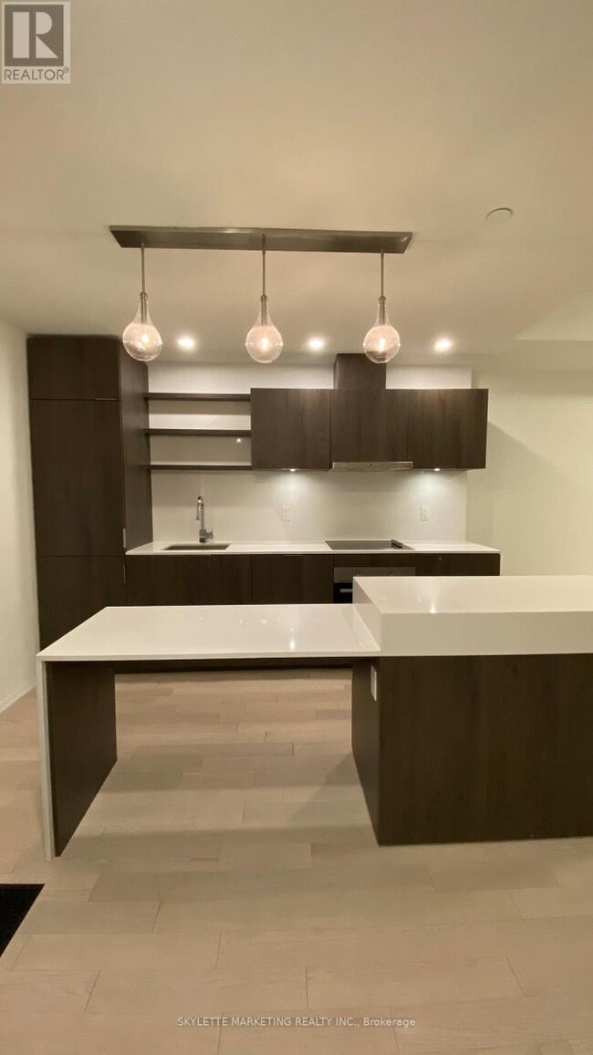 Building Photo - 12 Bonnycastle St