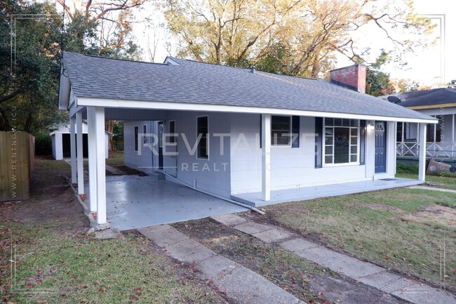 Building Photo - Newly Updated 3 Bed/1 Bath Home in Midtown!