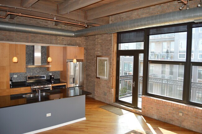 Foto del edificio - 1040 W Adams St