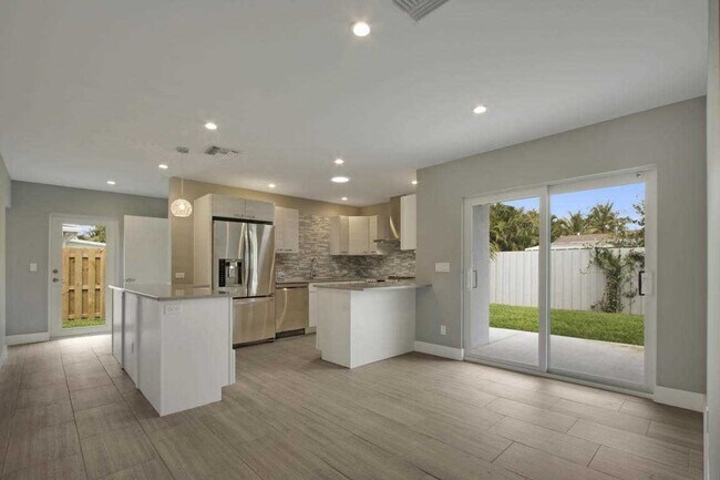 Building Photo - 405 Flotilla Rd