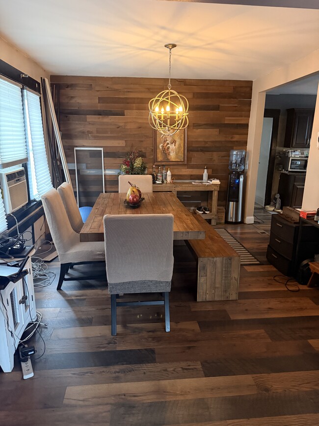 Building Photo - 359 Colvin Ave