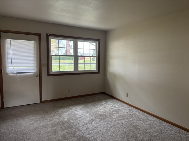 Building Photo - 2970 Dutch Hollow Rd