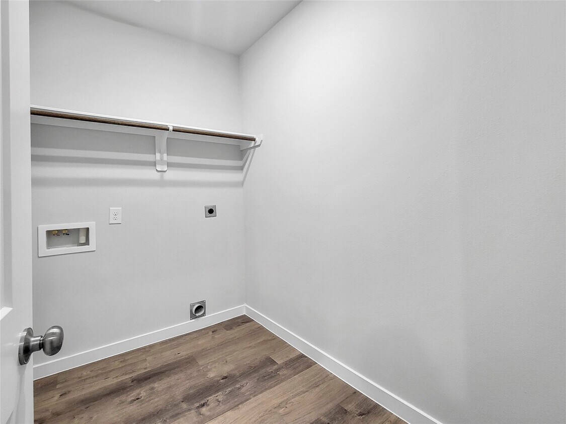 Foto principal - 17848 Lionheart Rd
