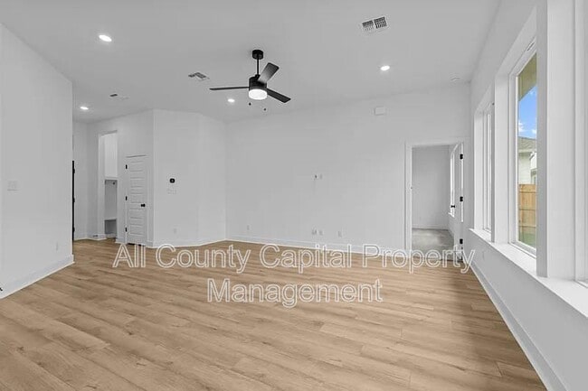 Building Photo - 217 Flowering Senna Dr