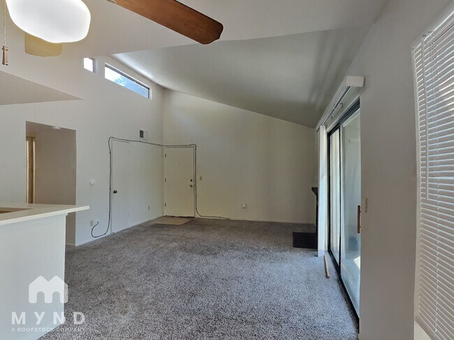 Foto del edificio - 2624 Sunny Slope Dr