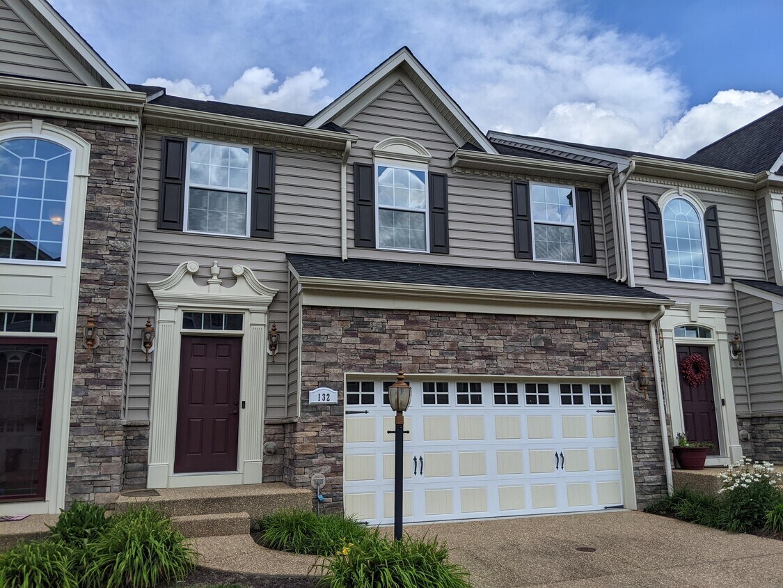 132 Siena Ln, Glen Allen, VA 23059 Townhome Rentals in Glen Allen VA