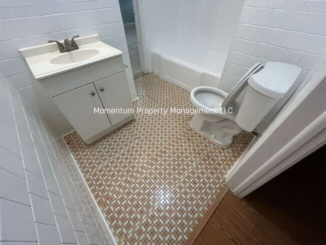 Foto del edificio - Cute & Cozy 1 Bedroom in Central St. Pete! Apply for FREE This Holiday Season!