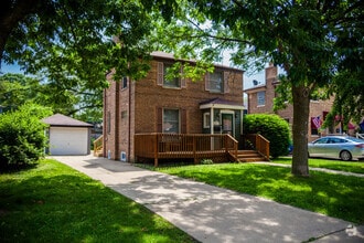 Building Photo - 10043 S Talman Ave