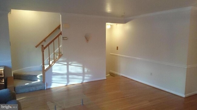 Building Photo - 618 N Tazewell St