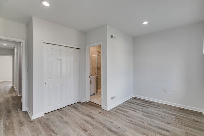 Foto del edificio - Brand New Luxury Temple Apartments