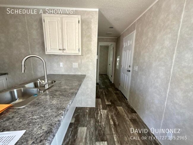 Foto del edificio - 4614 E Old Trail Rd