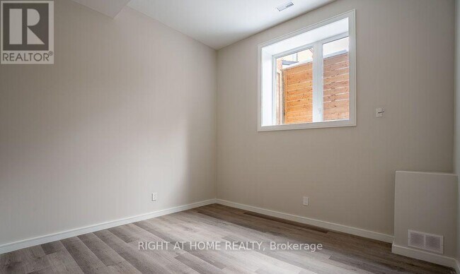 Building Photo - 3515 St Clair Ave E