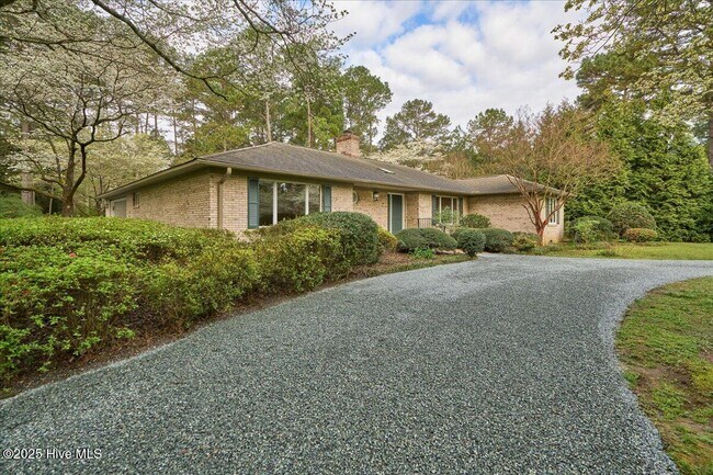 Building Photo - 40 Bogie Dr