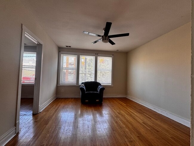 Building Photo - 2540 N Halsted St