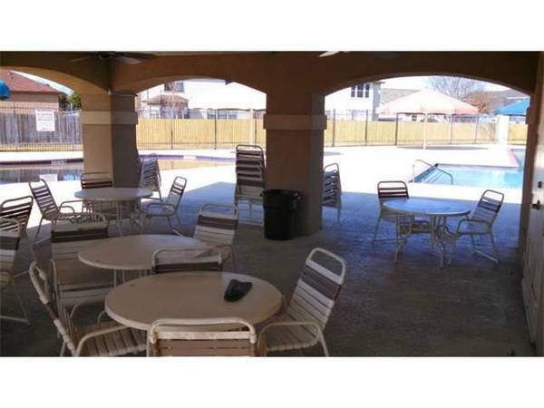 Building Photo - 13217 Perconte Dr