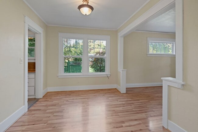 Foto del edificio - Charming Westside Duplex! Minutes from Dow...