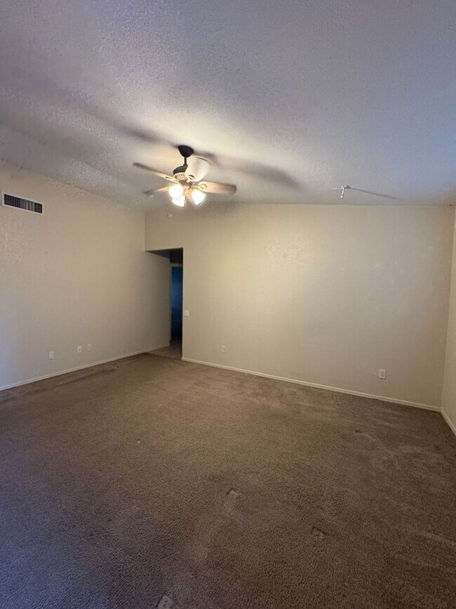 Foto del edificio - Great Home in Continental Ranch. Split 3 b...