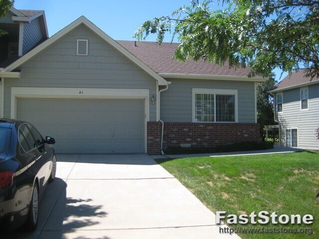 Foto principal - 2 bedroom Ranch townhome backing to Thornc...