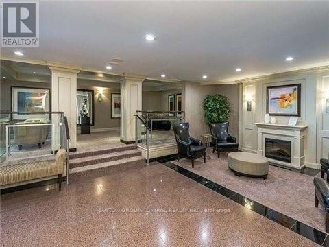 Photo du bâtiment - 7440 Bathurst St