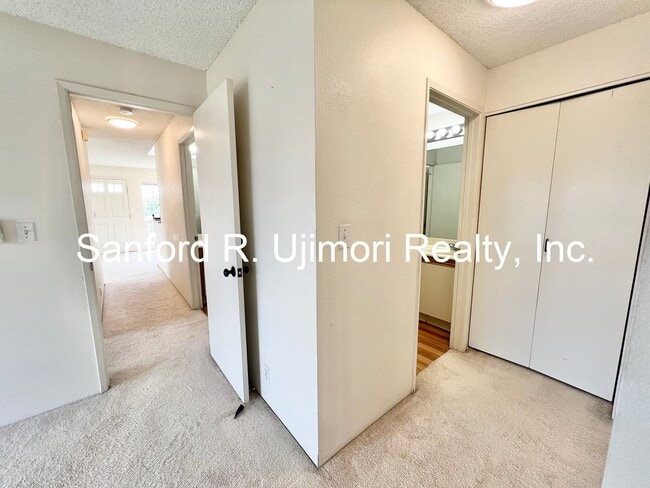 Building Photo - 94-105 Luluka Place #J202