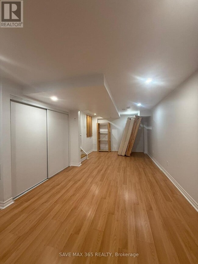 Building Photo - 1647 Beard Dr