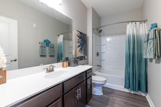 Building Photo - Alinium at Zionsville